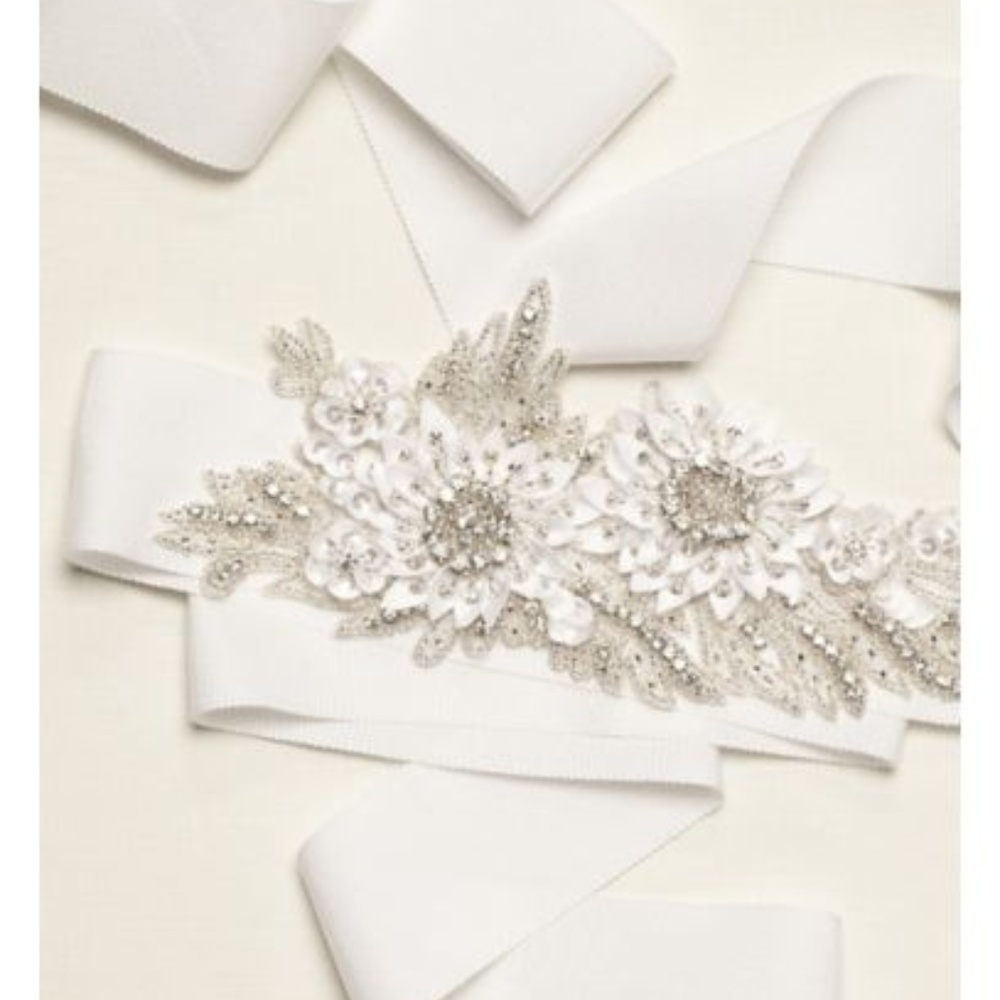 David's Bridal White Floral Beaded Bridal Sash NWT